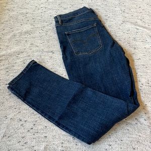 Levi 311 Shaping Skinny Jeans